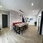 24h Legend - House 10 People With Private Terrace Prázdninový dům *