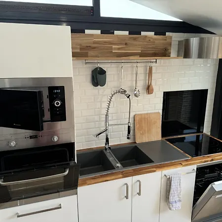 Prázdninový dům 24h Legend - House 10 People With Private Terrace