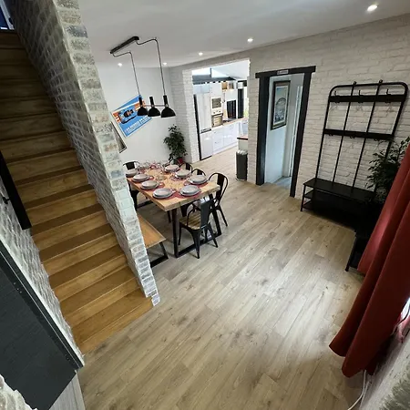 Casa vacanze 24h Legend - House 10 People With Private Terrace *