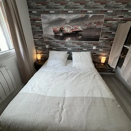 Casa de Férias 24h Legend - House 10 People With Private Terrace Le Mans