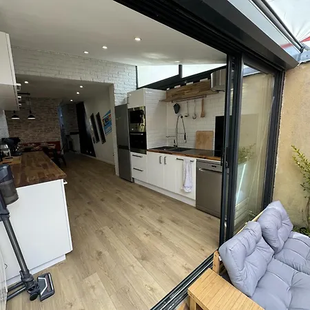 24h Legend - House 10 People With Private Terrace