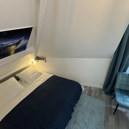 24h Legend - House 10 People With Private Terrace بيت للعطل لو مان