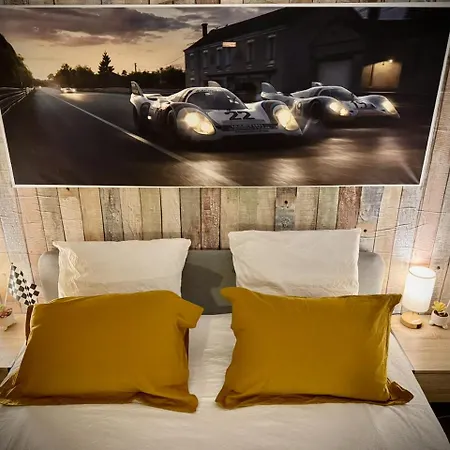 24h Legend - House 10 People With Private Terrace Casa vacanze Le Mans