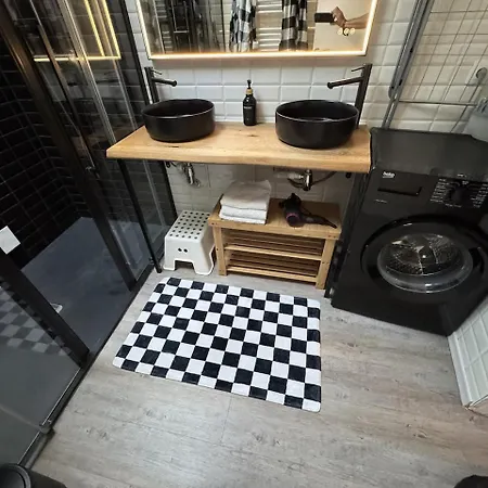 24h Legend - House 10 People With Private Terrace *