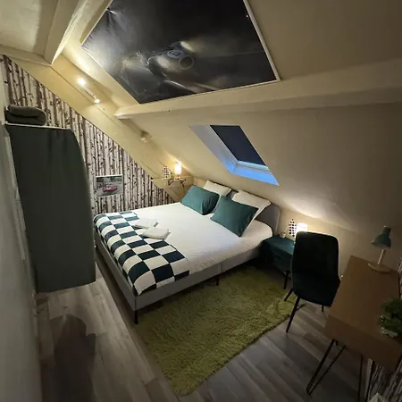 24h Legend - House 10 People With Private Terrace