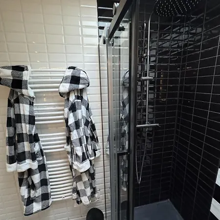 بيت للعطل 24h Legend - House 10 People With Private Terrace لو مان
