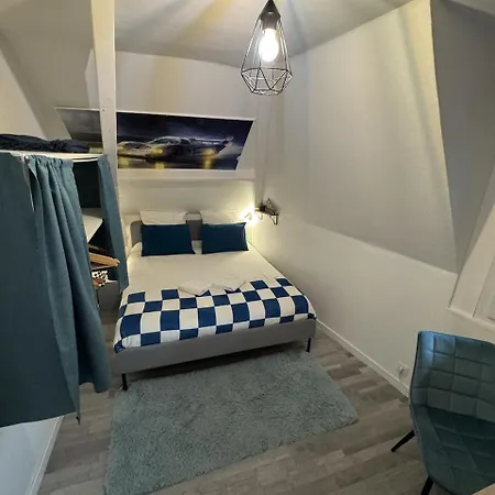 24h Legend - House 10 People With Private Terrace