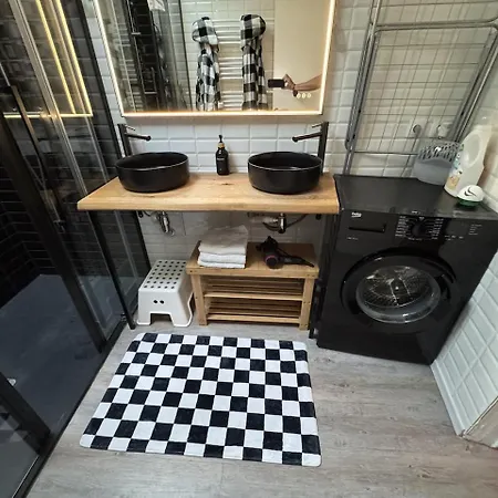 24h Legend - House 10 People With Private Terrace Le Mans