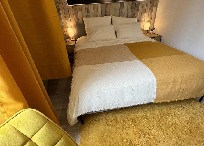 24h Legend - House 10 People With Private Terrace Vakantiehuis Le Mans