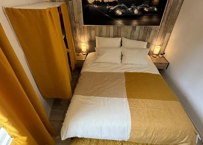 24h Legend - House 10 People With Private Terrace * Le Mans