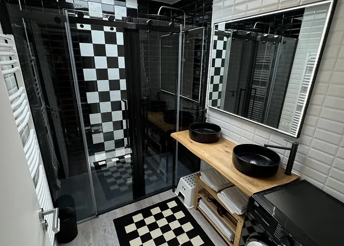 24h Legend - House 10 People With Private Terrace Vakantiehuis *